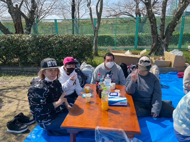 image1 (16)ブルー席2花見.jpeg